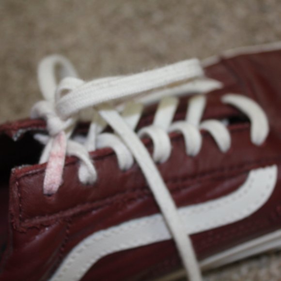 Vans Old Skool Moto Leather Maroon Skate Sneakers Shoe Size Womens 7 Mens 5.5 - Picture 2 of 12